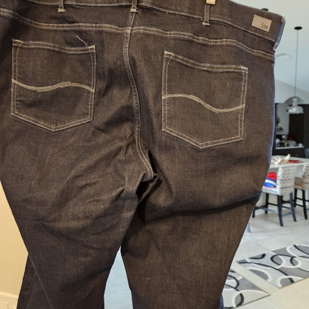 Lee Regular Fit Mid Rise Capris, Size 24W
